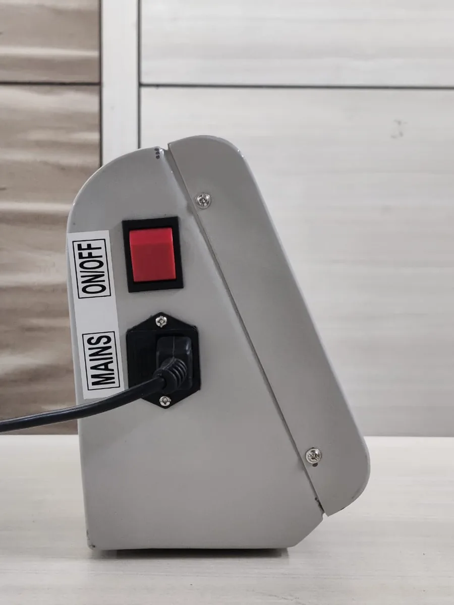 ROUND INDICATOR